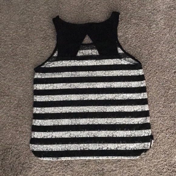 Express black & white lace tank top size XS - Picture 2 of 5